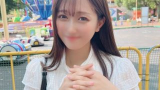 FC2PPV-4552188 Một nữ sinh đại học xinh đẹp từ trường nữ danh tiếng bị dẫn vào cabin vòng quay khổng lồ